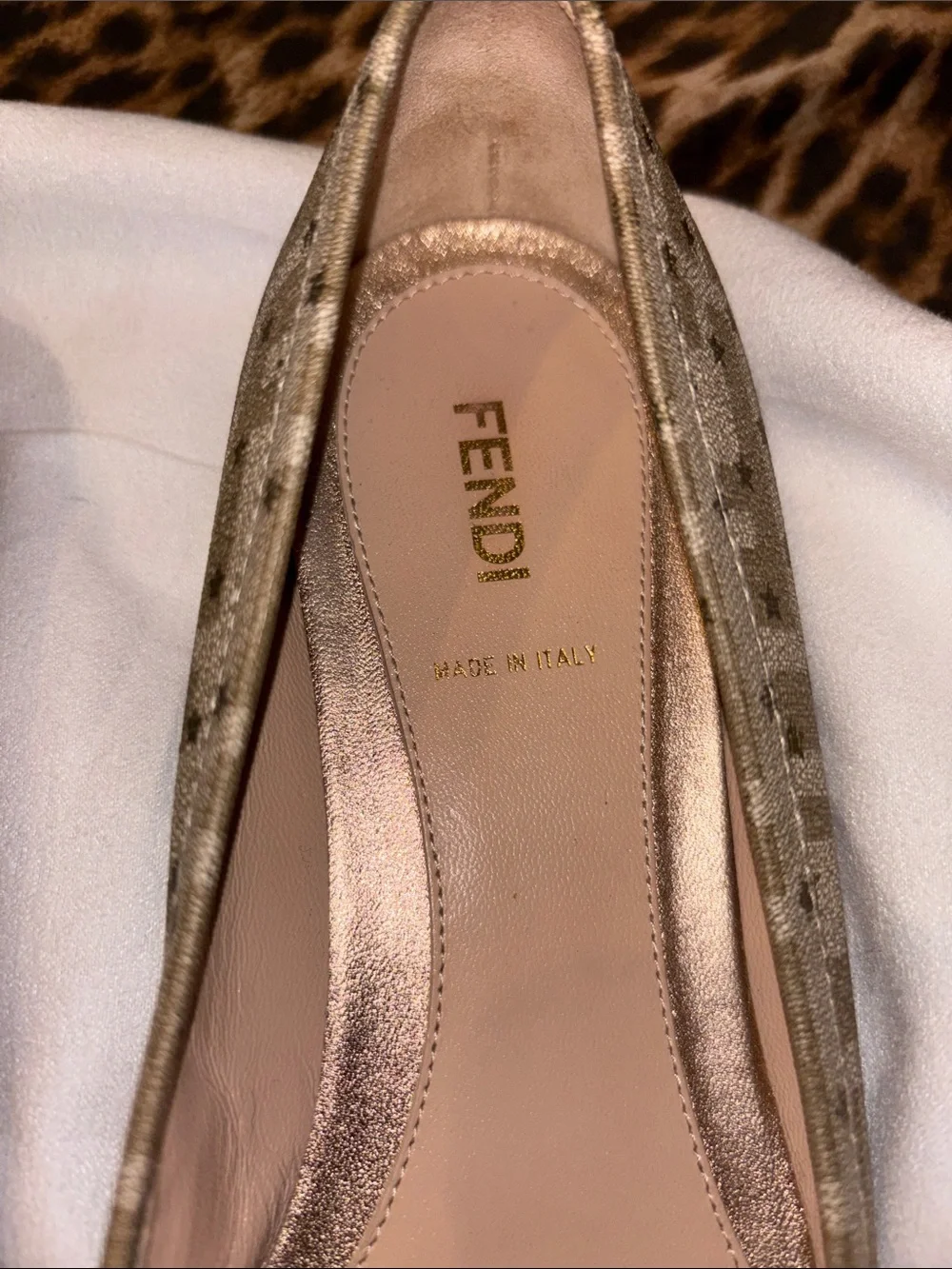 Fendi Beige Monogram Ballet Flats with Metallic Bow Charm size 39.5 - Picture 2 of 8